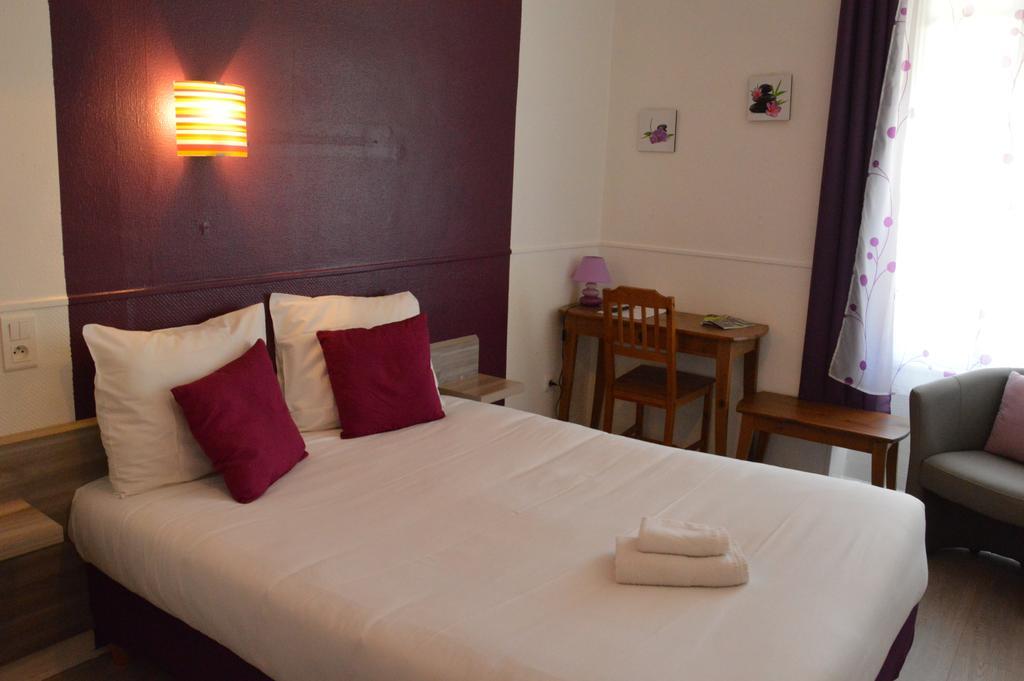 Hotel De La Colombiere Chalon-sur-Saône Dış mekan fotoğraf