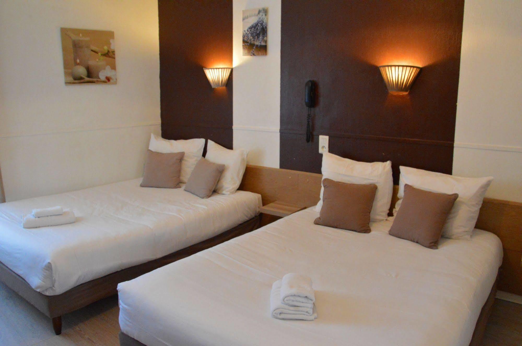 Hotel De La Colombiere Chalon-sur-Saône Dış mekan fotoğraf